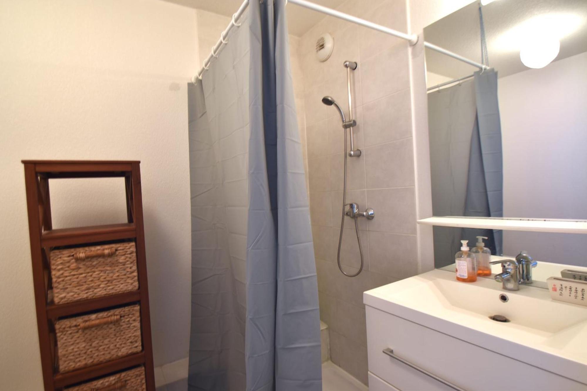 Studio Gare St Roch 1Er Etage - Air Rental Montpellier Exteriör bild